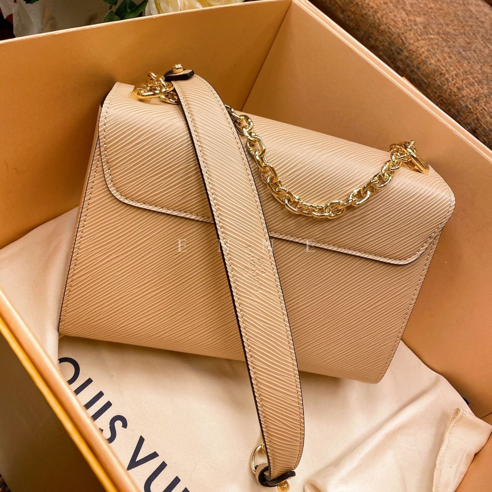 35e426a69bff0dbe72d7b77115215661_1672038347_3808.jpg 35e426a69bff0dbe72d7b77115215661_1672038347_3808.jpg