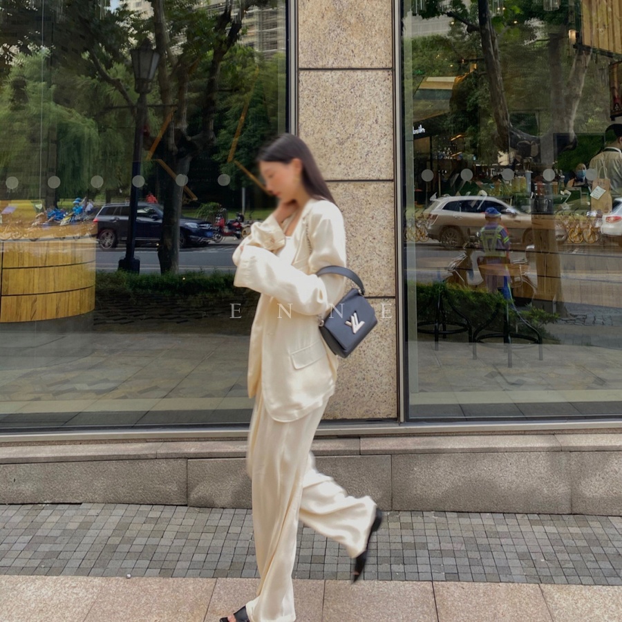 35e426a69bff0dbe72d7b77115215661_1672038421_9329.jpg 35e426a69bff0dbe72d7b77115215661_1672038421_9329.jpg