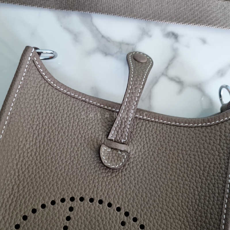 35e426a69bff0dbe72d7b77115215661_1672112211_8309.jpg 35e426a69bff0dbe72d7b77115215661_1672112211_8309.jpg