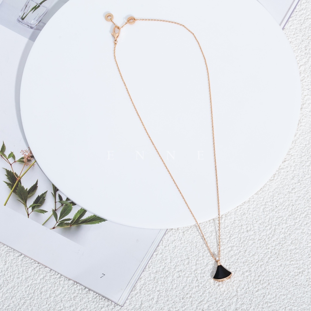 1682490896.7174cmWZSadjpY10-3 4.jpg