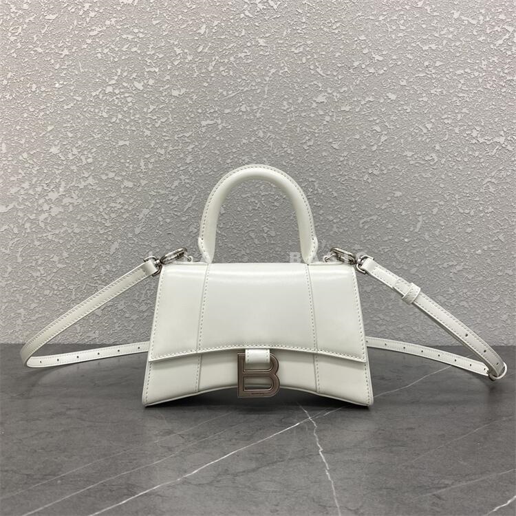 1686629858.2983qXXptiurRv100-6 1.jpg