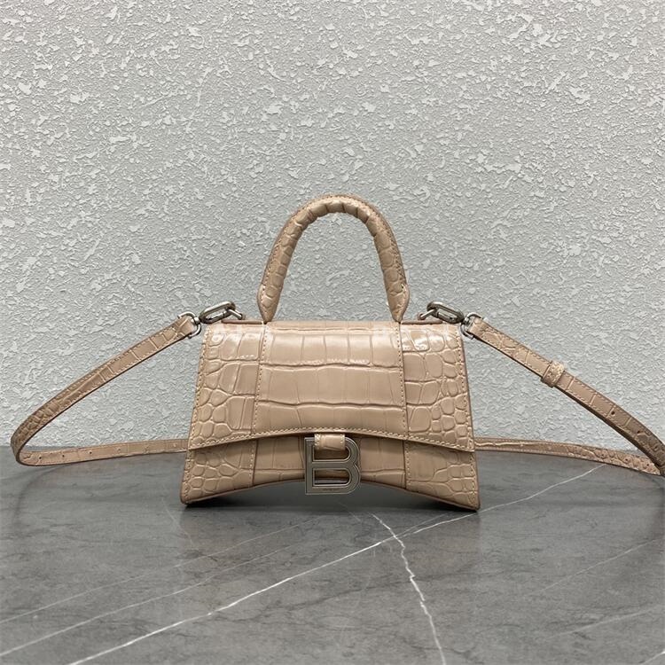 1686629916.167VFkzREyWrm100-7 1.jpg