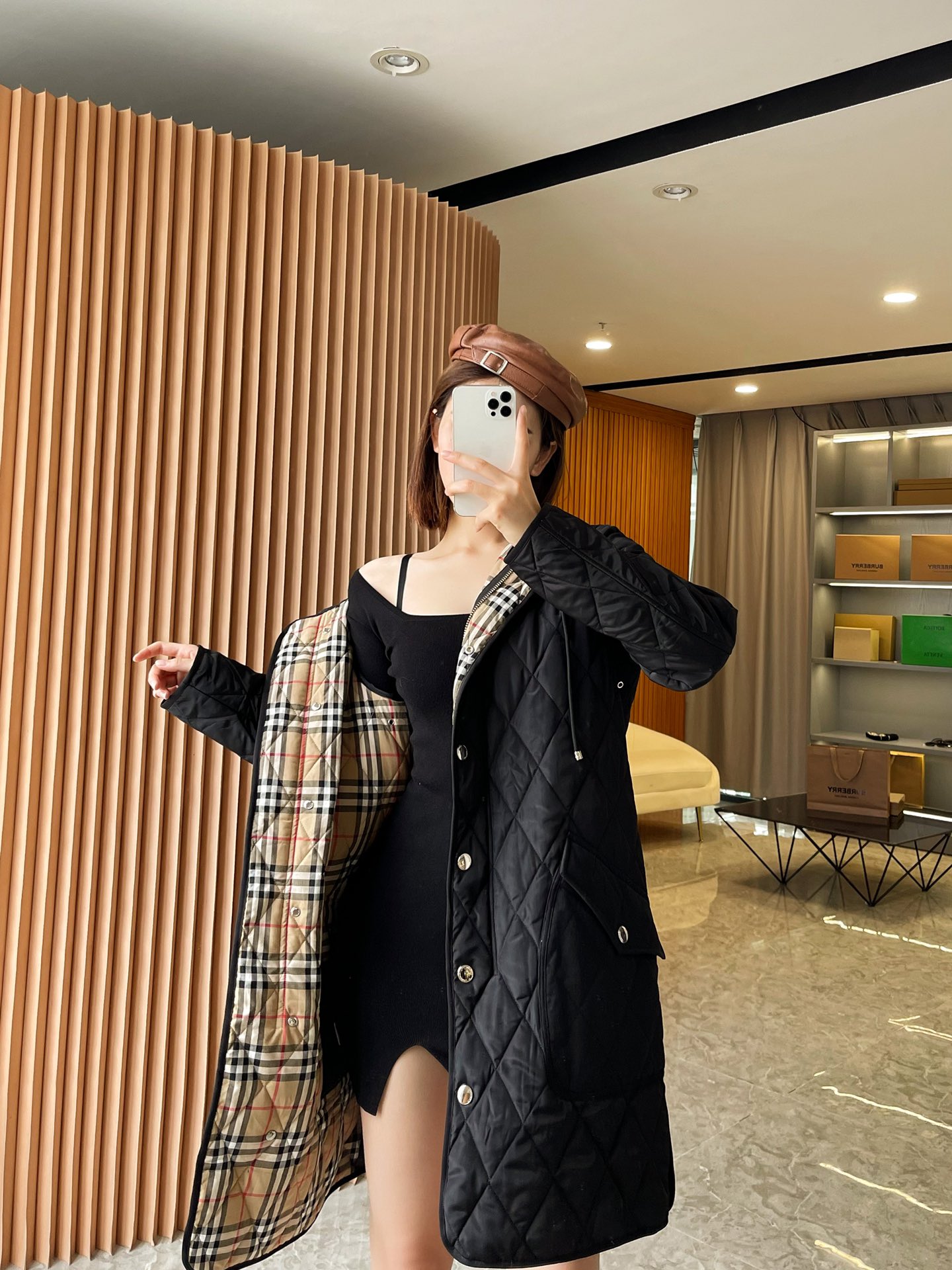 1694512994.9769YDKXQVsNnB3 6_1762361549.jpg