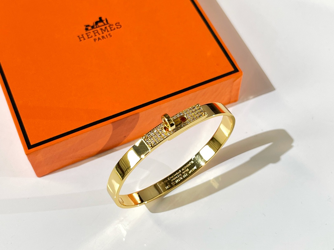 1695659065.9629dsPLfEzMaH2 4.jpg