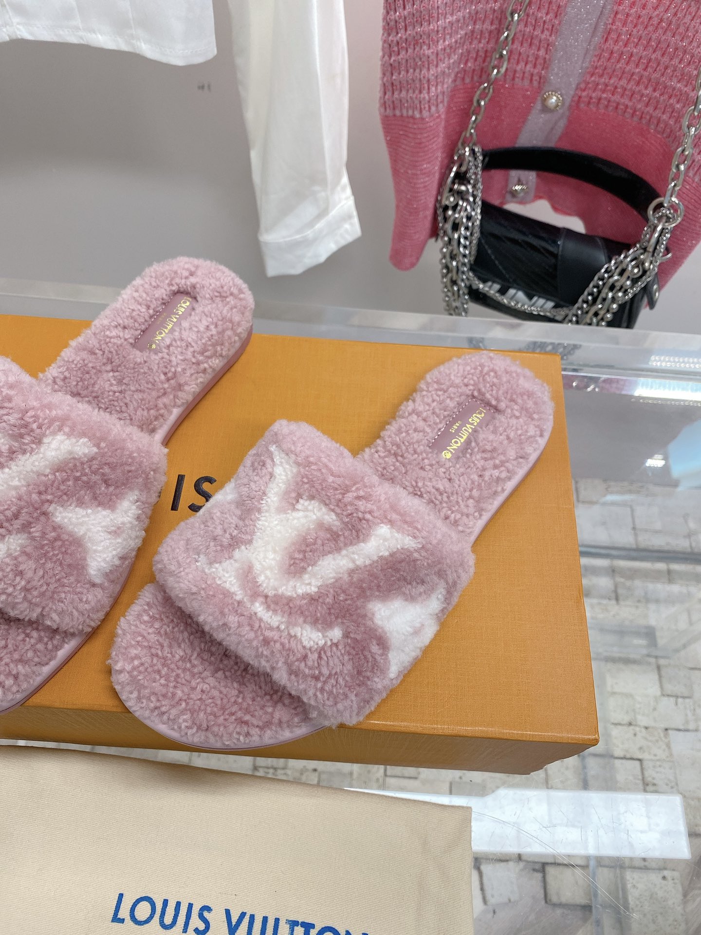 1696741512.7393KnOHvxYvNK2 3.jpg