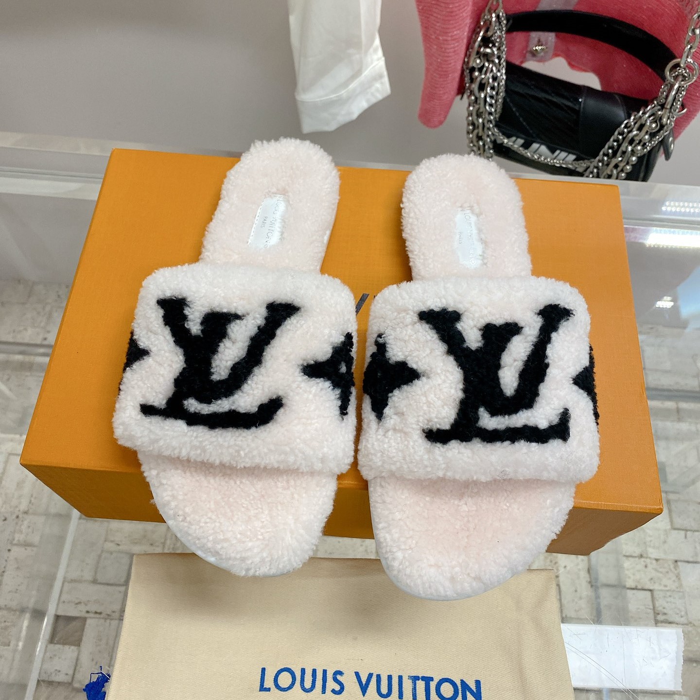 1696741685.1279rrtVzfeKhu2 2.jpg