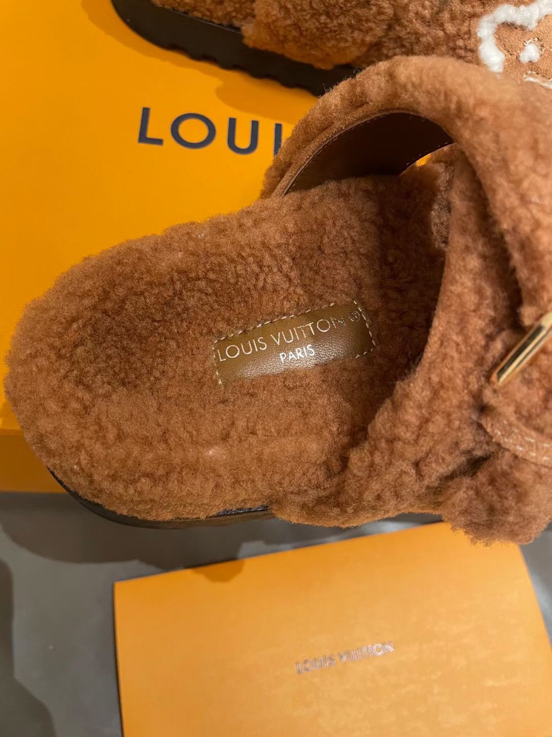 1696741825.2905tKBYxNCTYC2 1.jpg