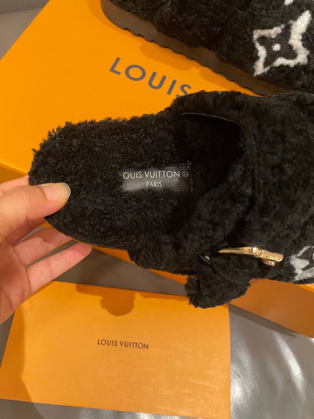 1696741885.9007fheViaurdj2 7.jpg