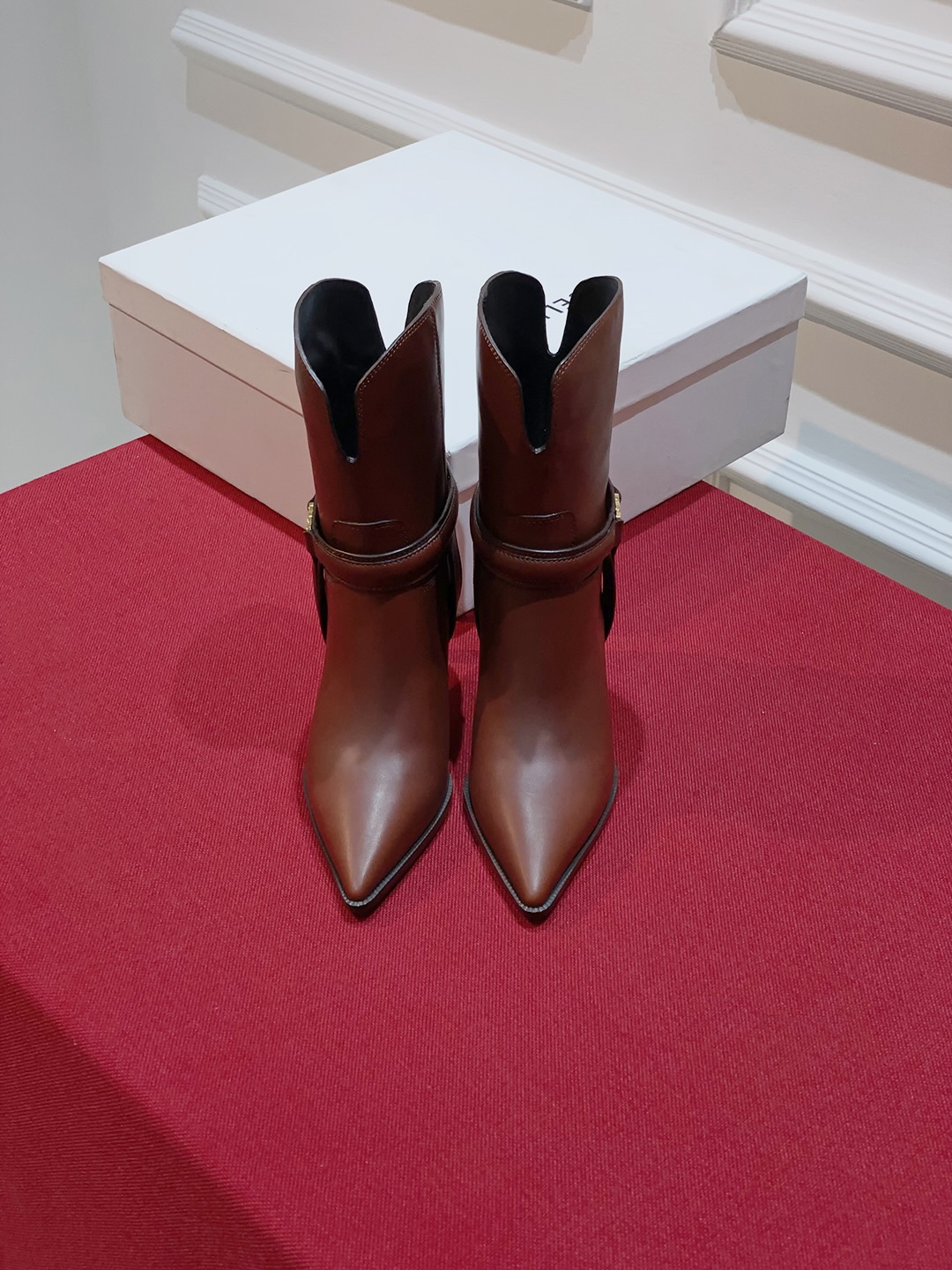 1696742076.5456dkQEvlxDcD2 2.jpg