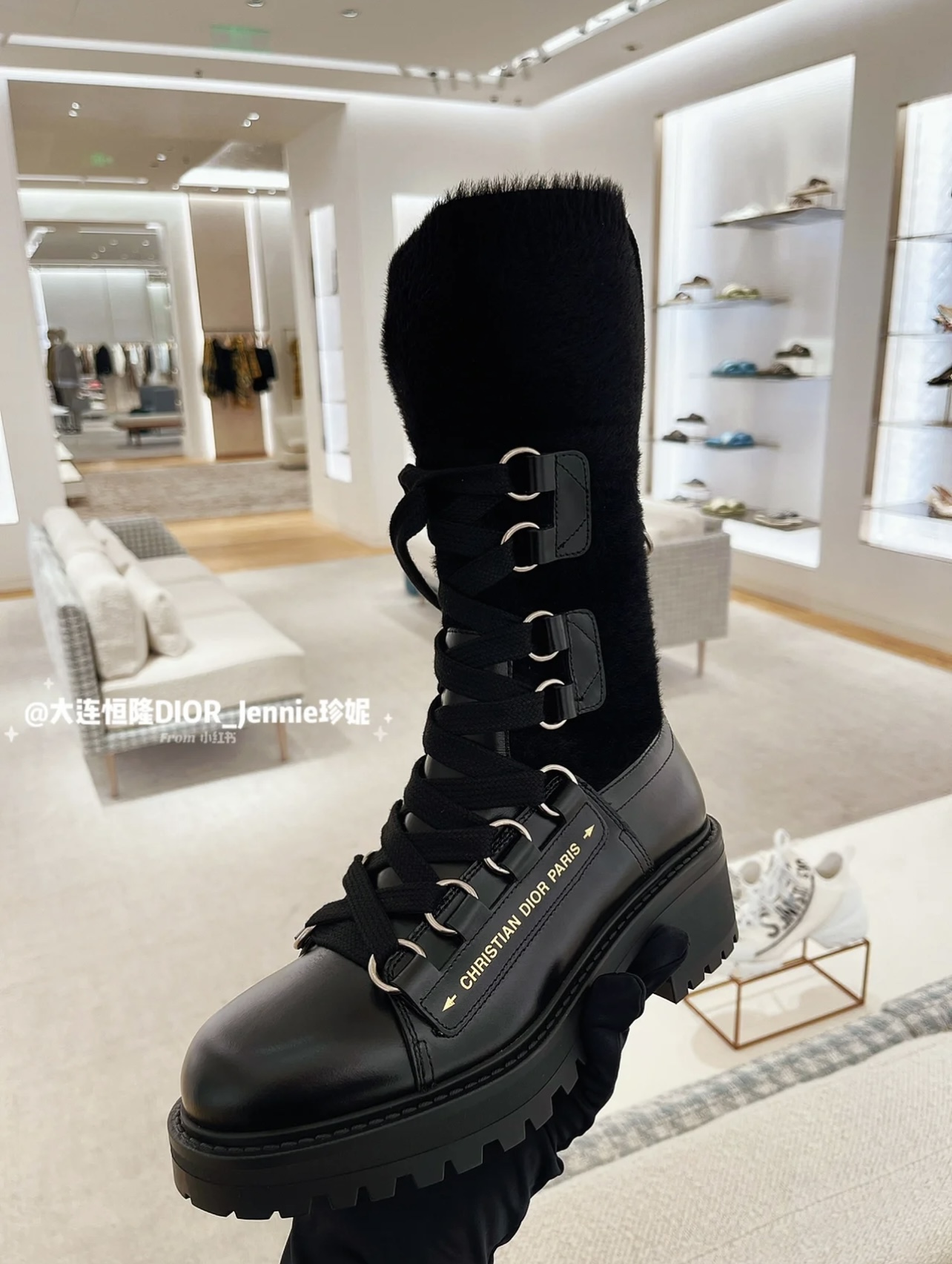 1696742407.7743PvhamIBTAm4 4.jpg