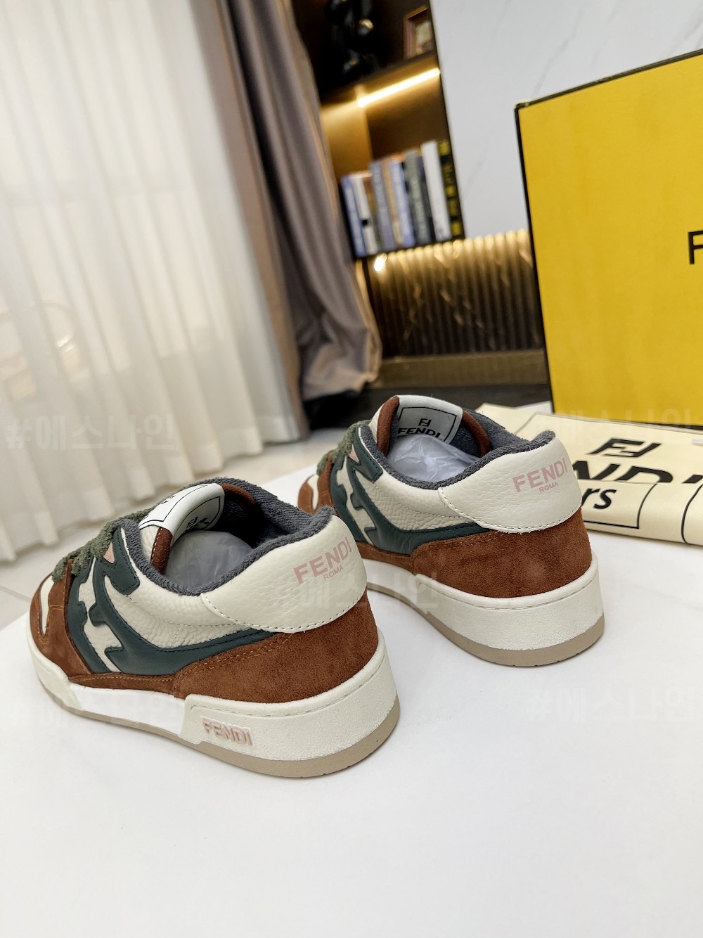 1697049525.0879zCXRJkJxjg2 3.jpg