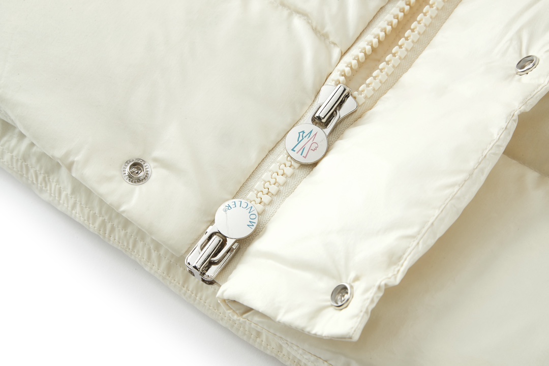 1697817315.622QqAChLsUxF6 6.jpg