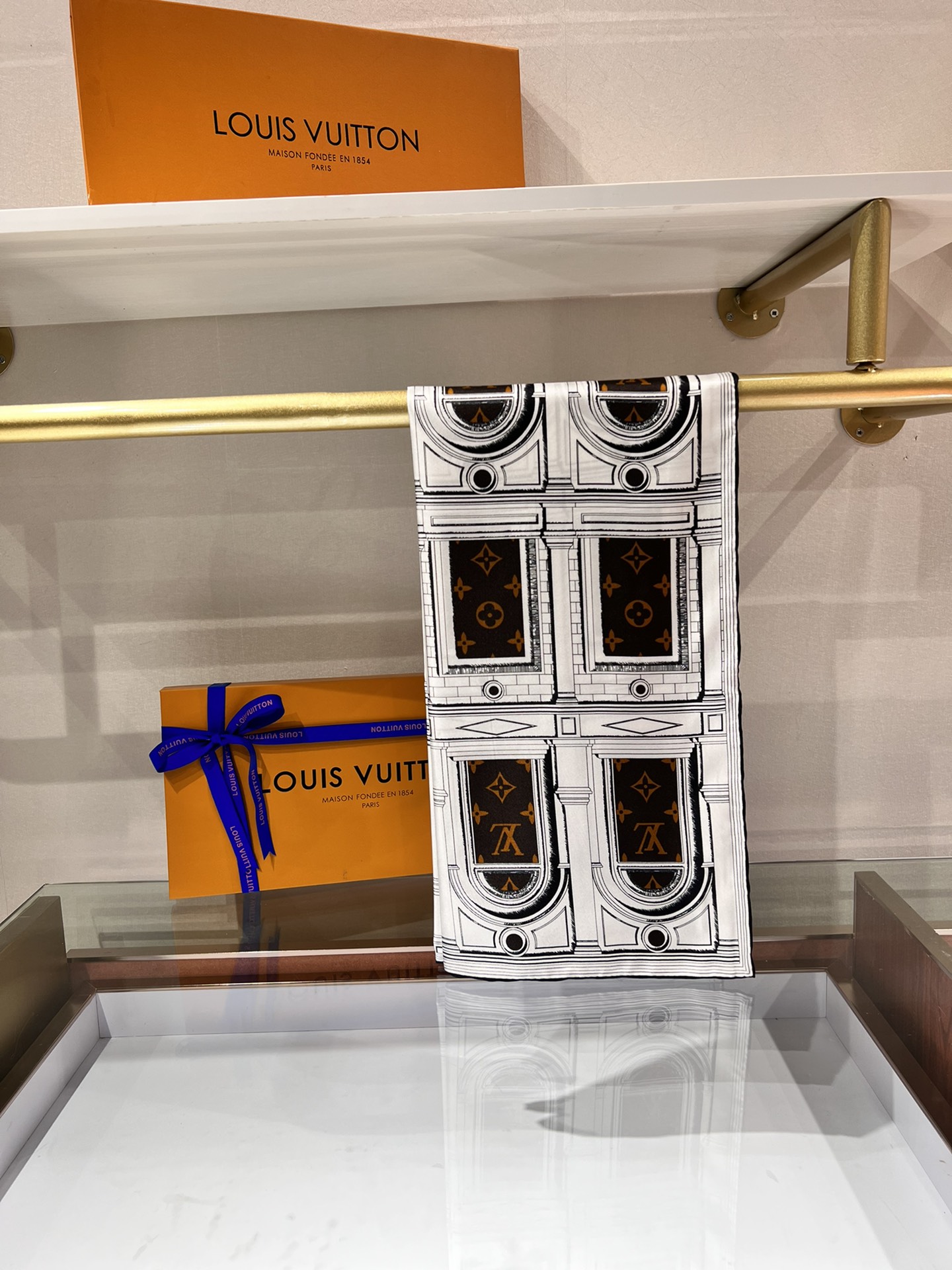 1697913865.2137xybUqAIxSZ3 2.jpg