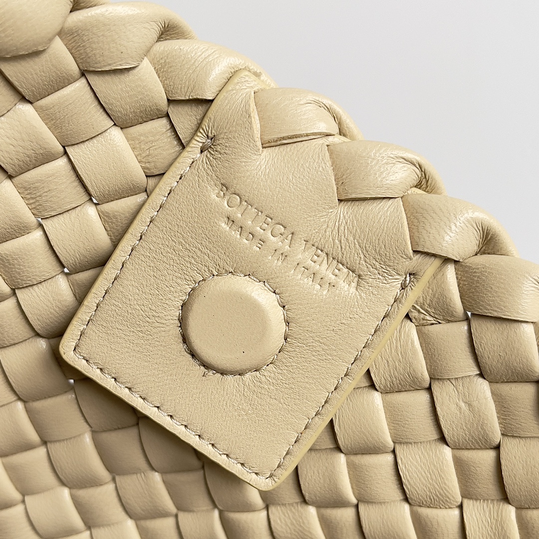 1697953783.7384MlZApnBUtf4 1.jpg