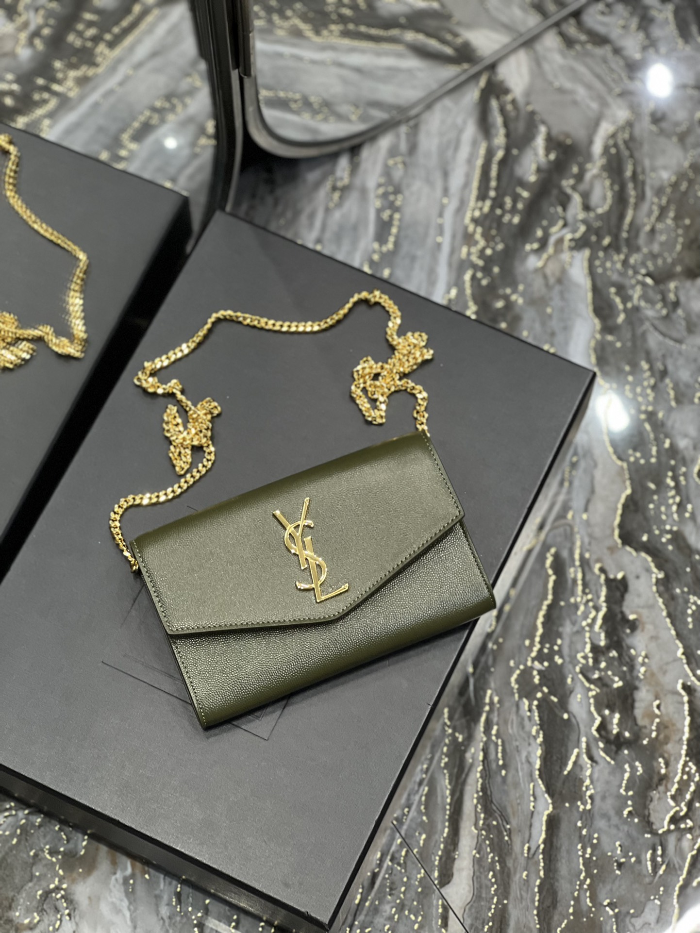 1697957303.7784UVMKiaZBuD3 6.jpg