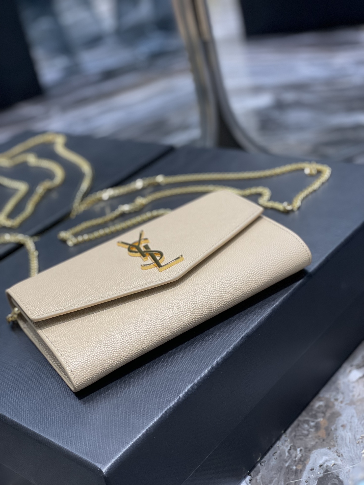 1697957467.207HFMVuHAxWQ3 1.jpg