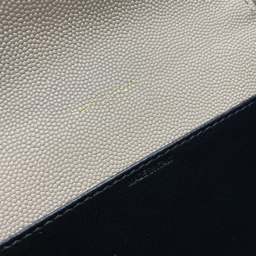 1697957467.2119KaLVyiqtXm5 2.jpg