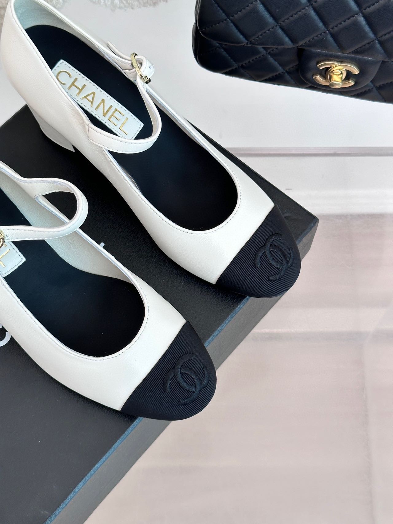 1698420976.9575oZyxVlKKhE1-1 2.jpg