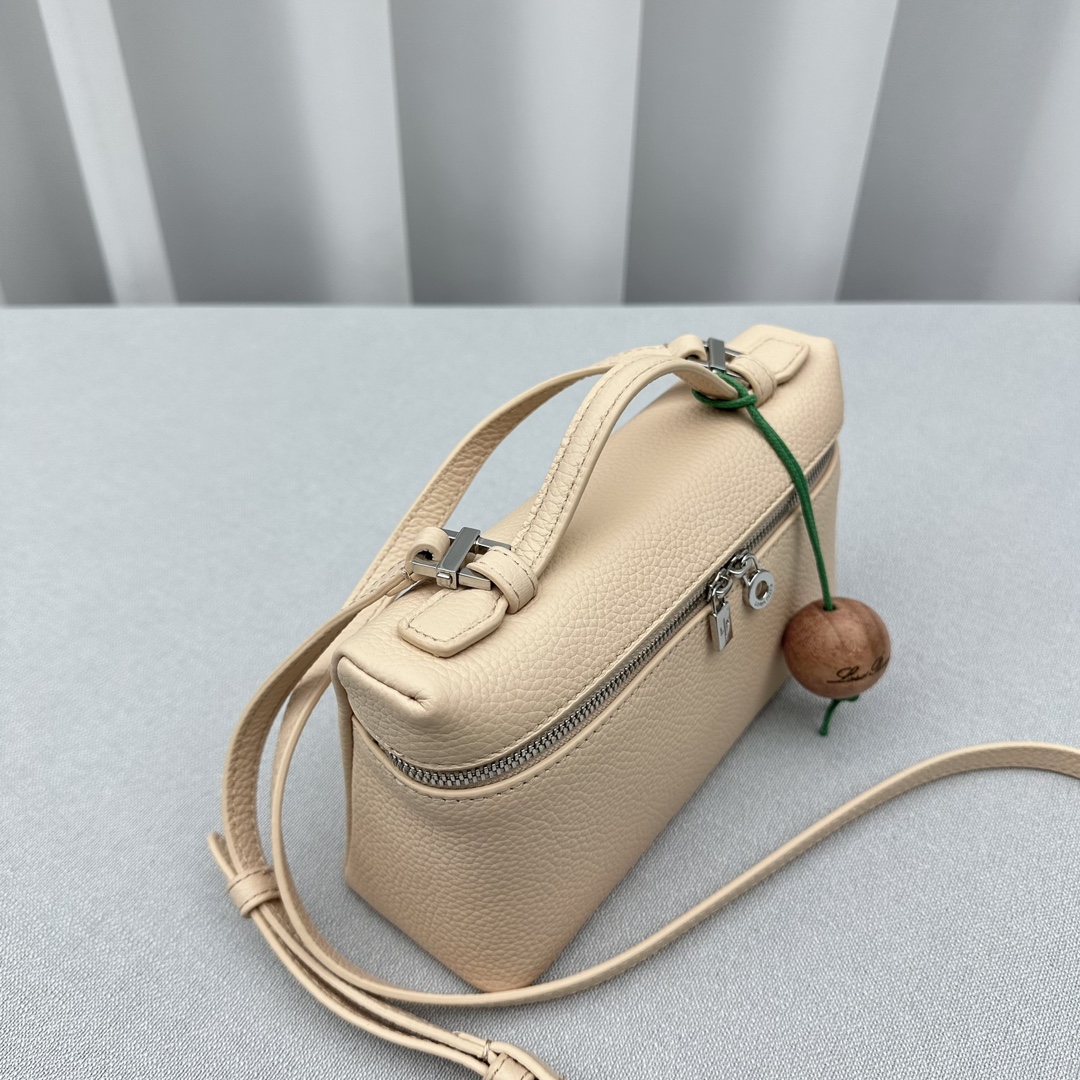 1699546708.8453xAwwVUpdDh3 2.jpg