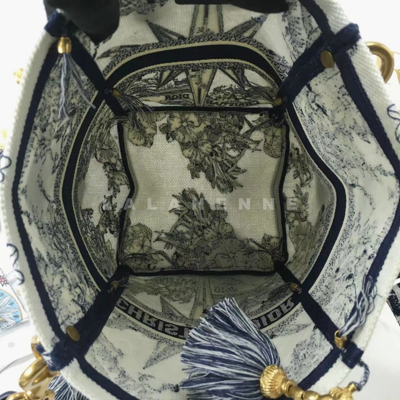 1699946446.0827zfoHSyNbrg65 8.jpg