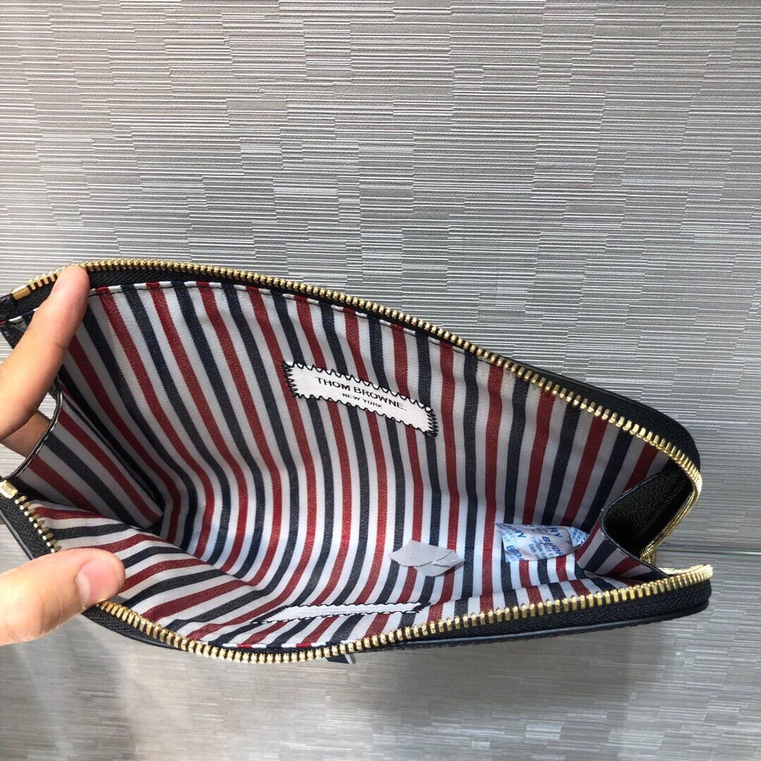 1700104749.7231VcBVATuiDJ2 4.jpg