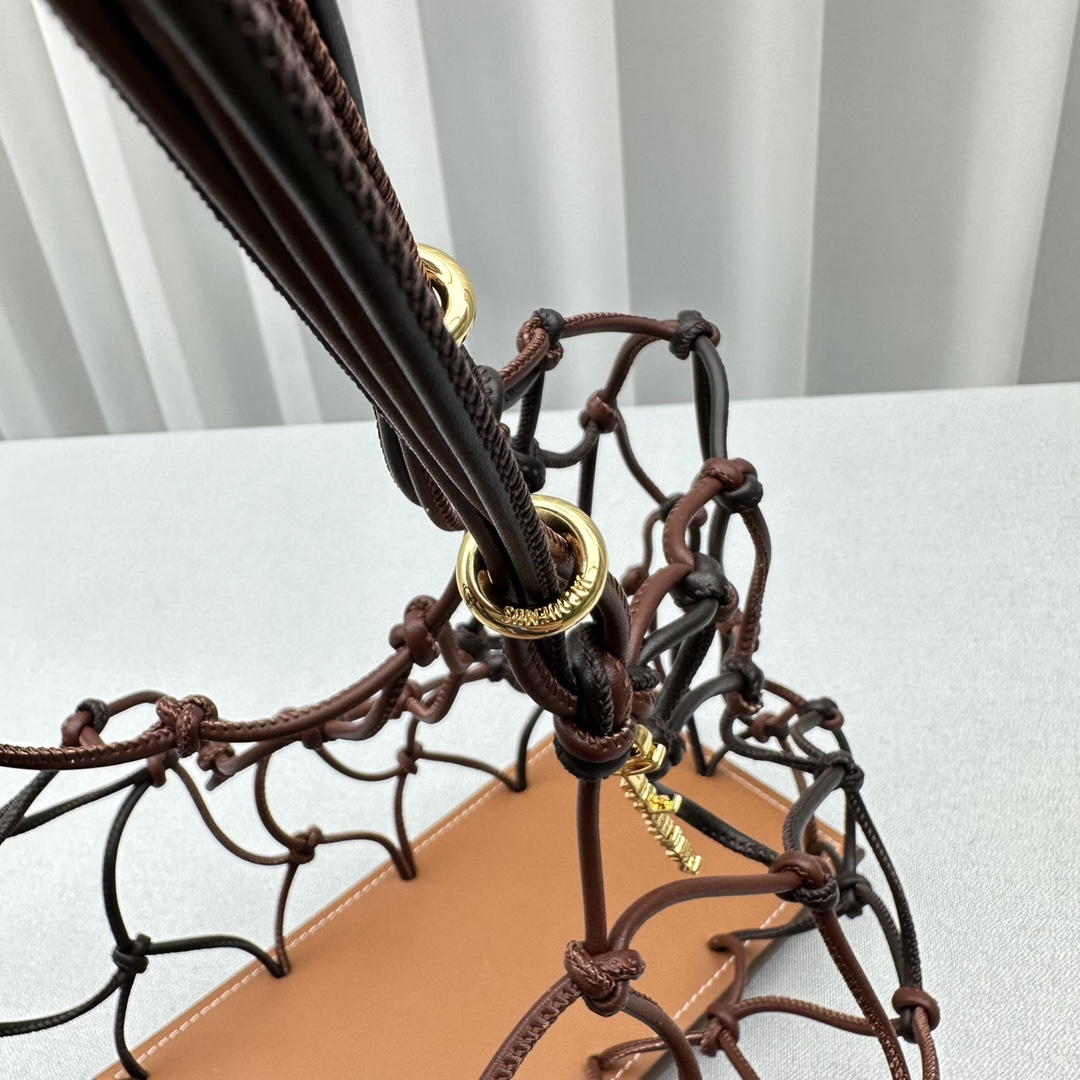 1700424393.8392OTcLLfHaLF2 4.jpg