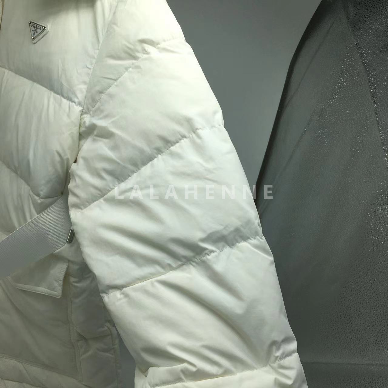 1701322766.9922jCAcneAWFC    4.jpg