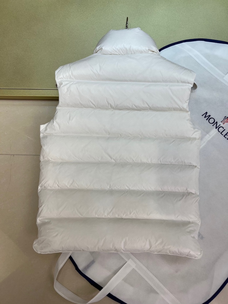 1701350919.2825OaOEXuUYWb3 4.jpg