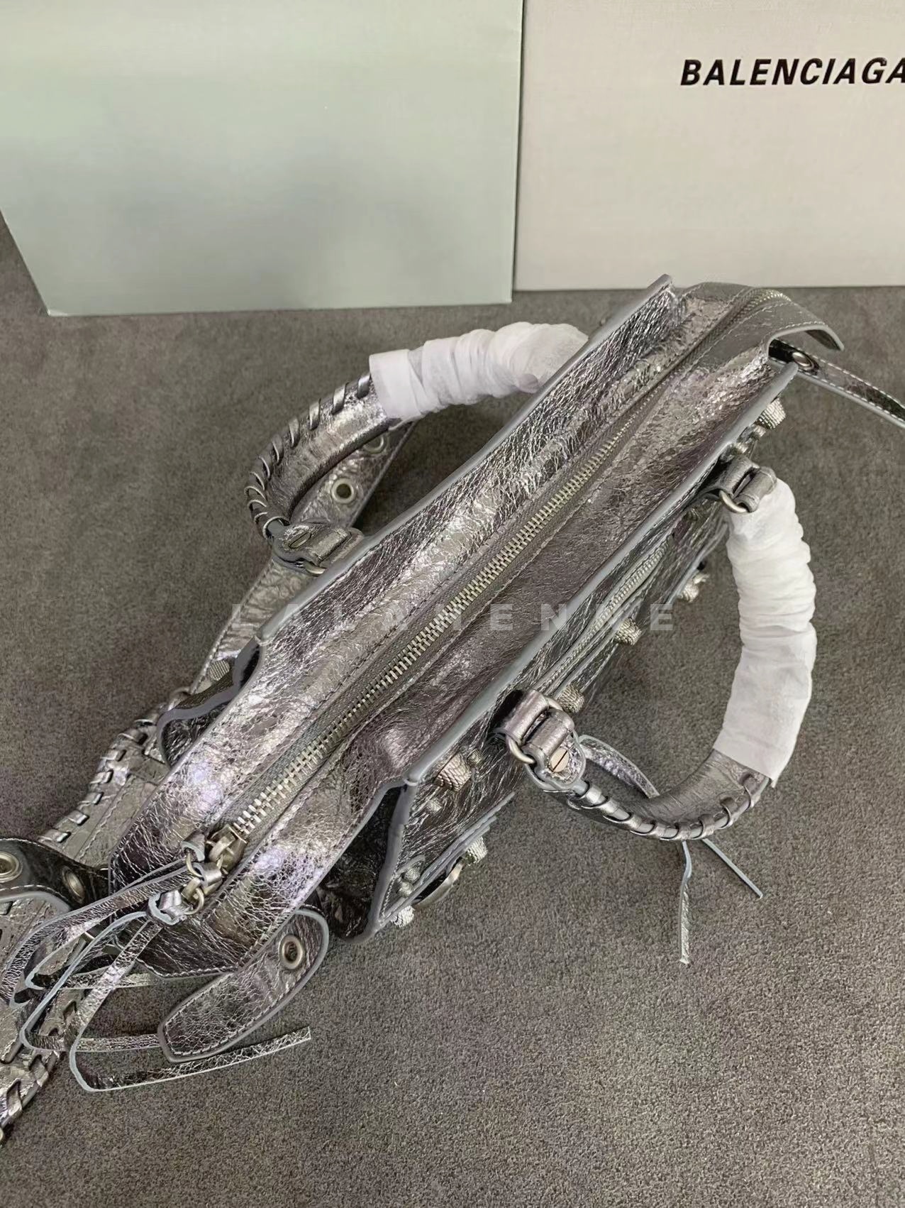 1701831792.3017TDhPdQnYWR199 10.jpg