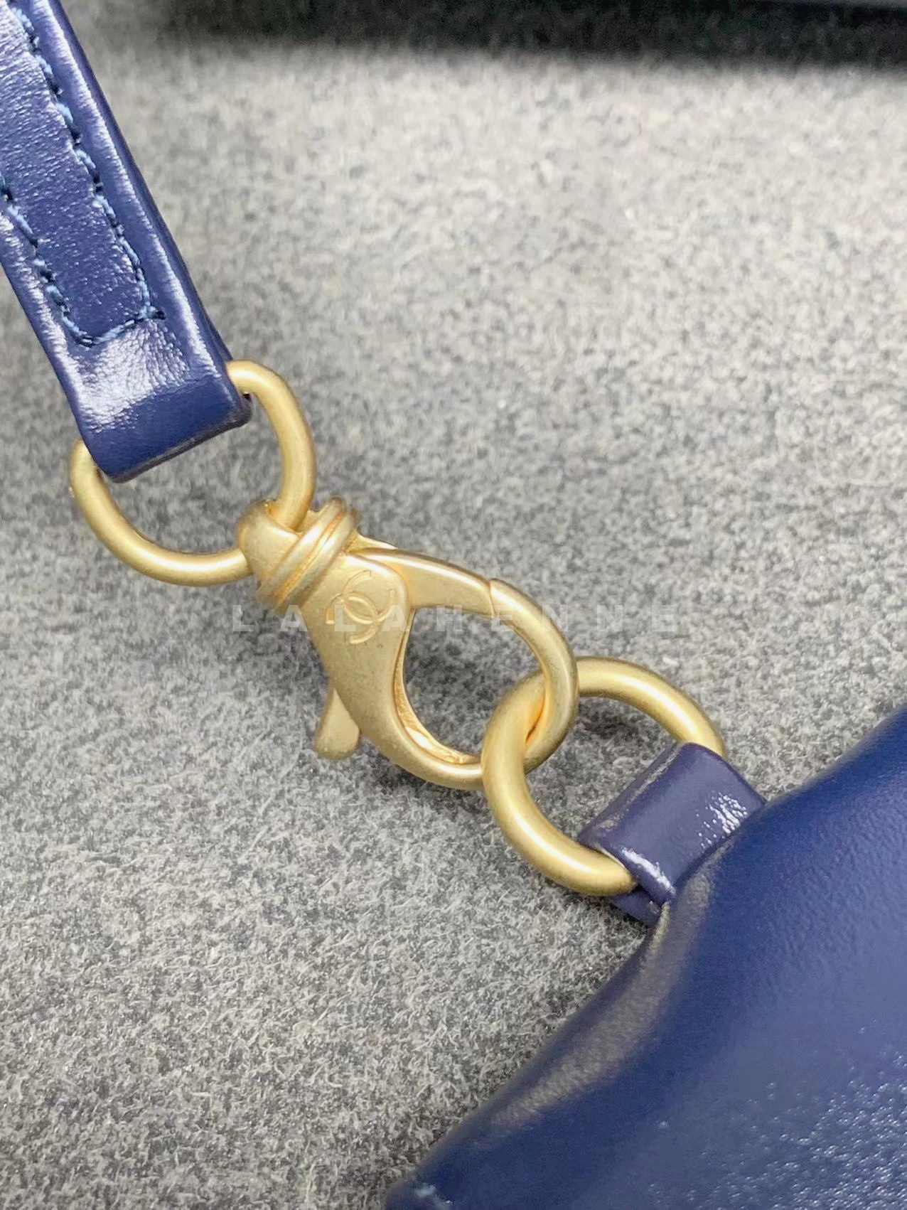 1701831882.5047xLzzauOkuE204 1.jpg