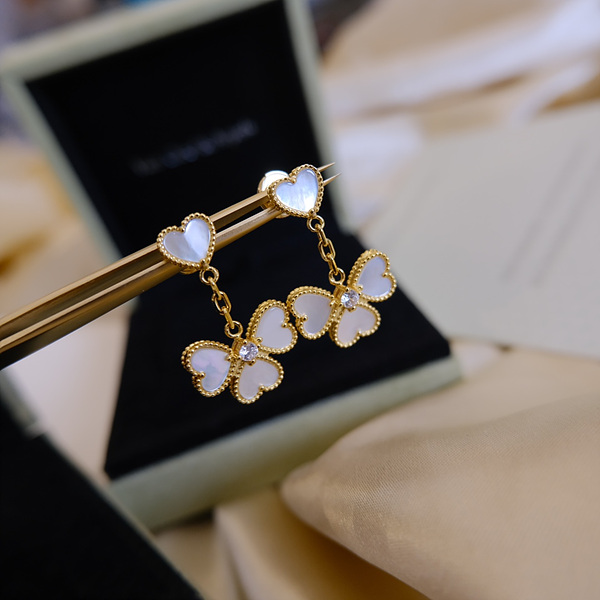 1701851135.671jEBIWiyAbD3 5.jpg