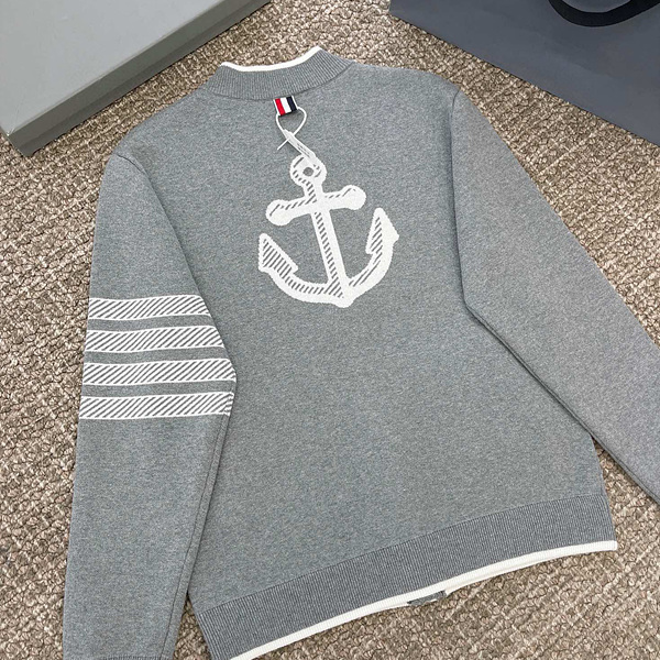 1702561112.0539crlkNvpAYq2 4.jpg