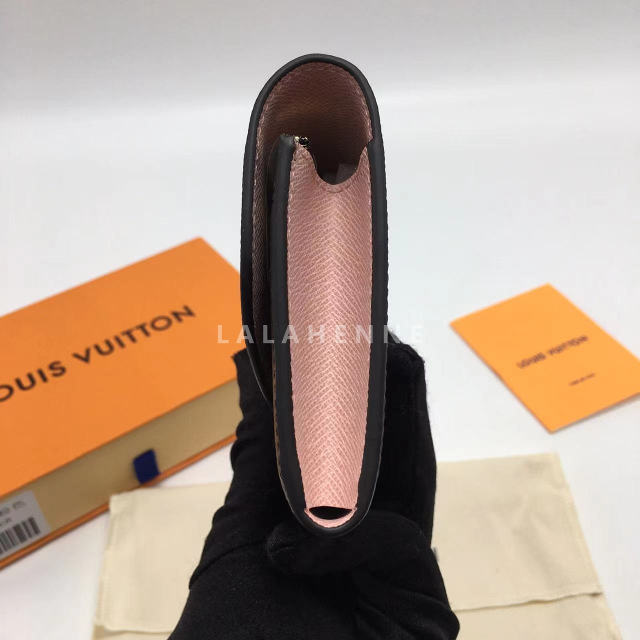 1702951895.6654aeHlQdndon 6.jpg