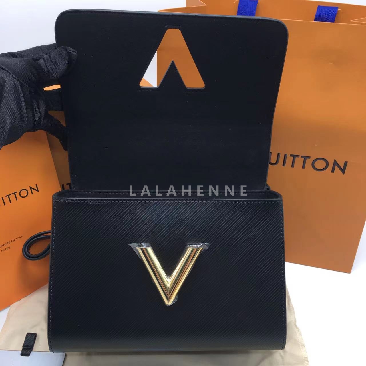 1702951961.9288KTuEvsyZVy mm 10.jpg