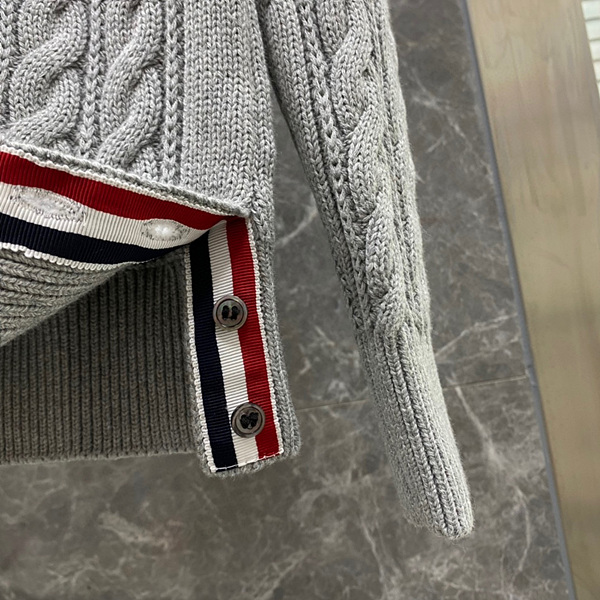 1703585450.9977mhvxMlUVSA1 6.jpg