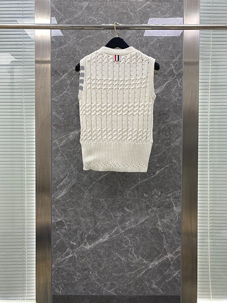 1703590538.4848ymbRycNSLt1 4.jpg