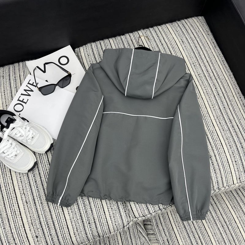 1703596193.4123wAMsIPpOrI2 7.jpg