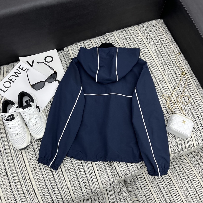 1703596193.415TMwKMHnPAG3 4.jpg