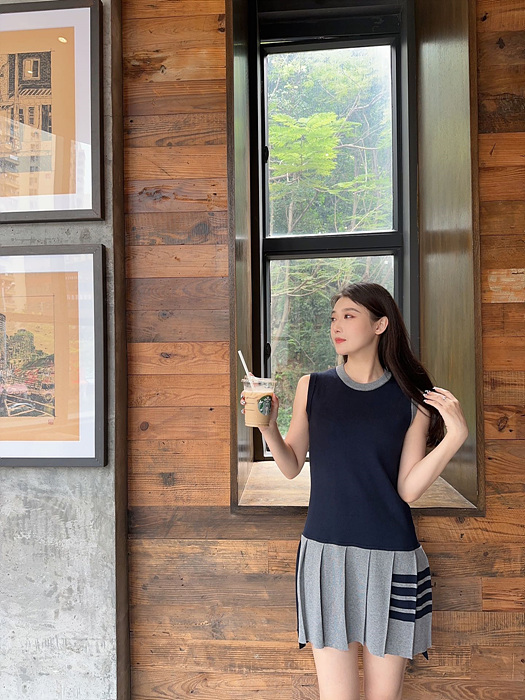 1703596740.4237ACxbnzffoZ1 5.jpg