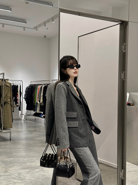 1703657336.5203OGDMQTlCsc1 2.jpg