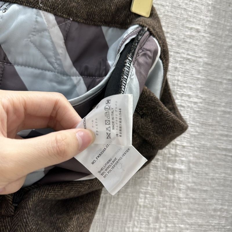 1703657448.9513bMnDPqMhmr1 4.jpg