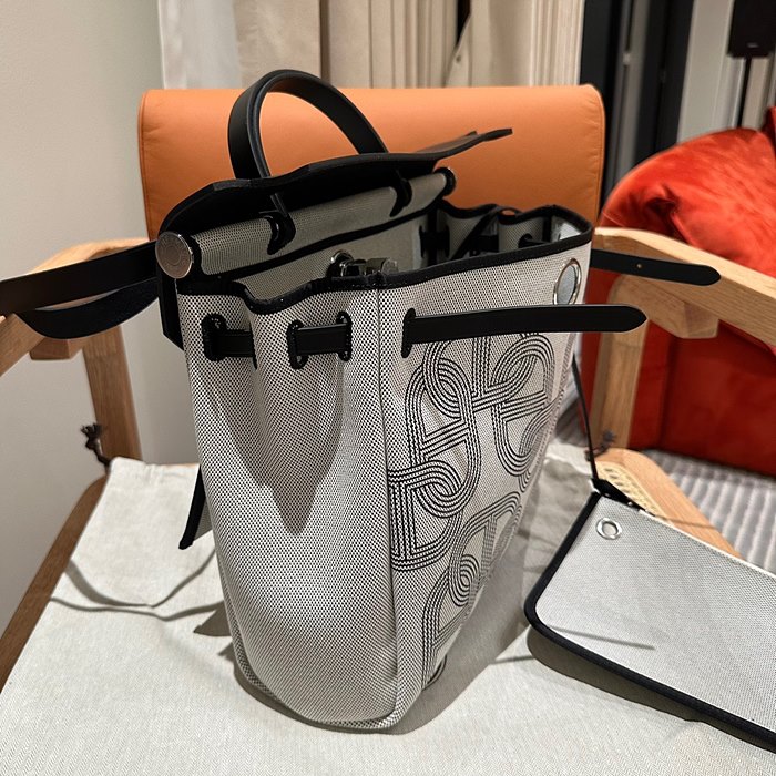 1704274285.128zfbEUMDrEU1 8.jpg