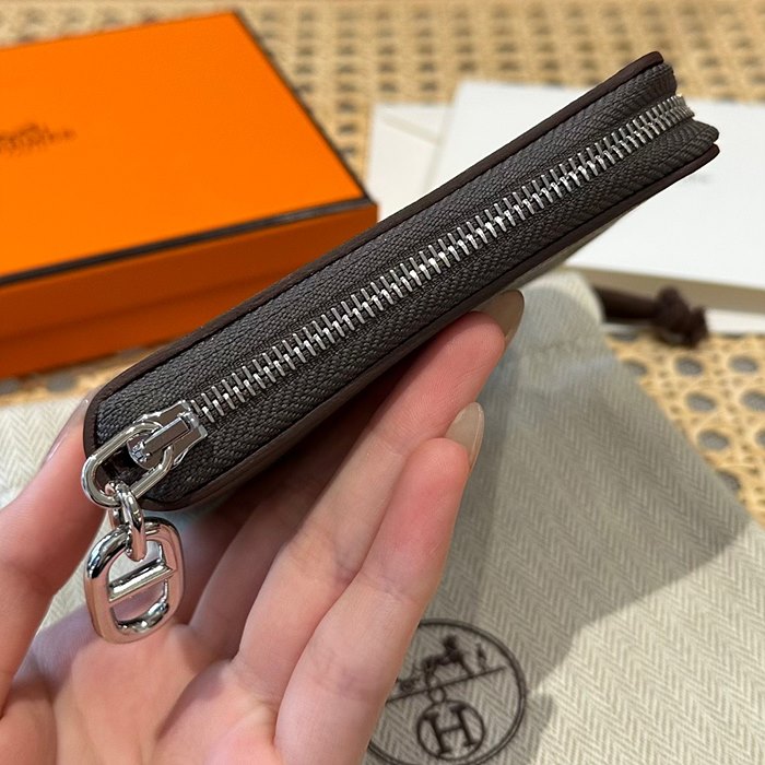 1704275798.6544gqjEAmphUF6 3.jpg