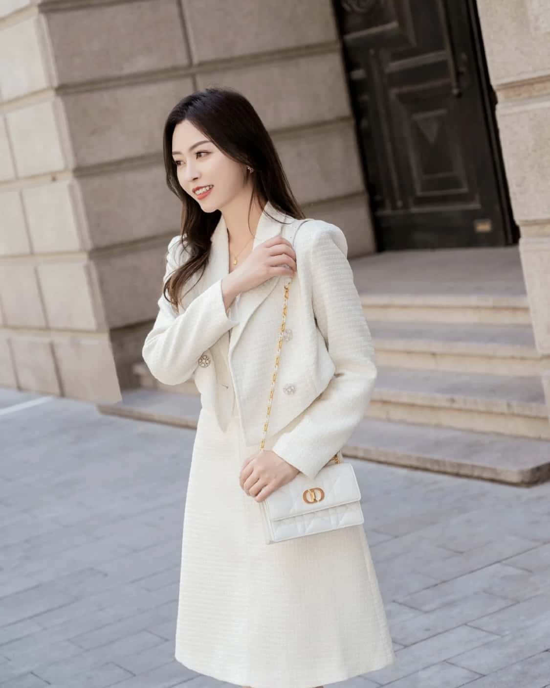 1704285799.9004xcFchjCzqu1 3.jpg