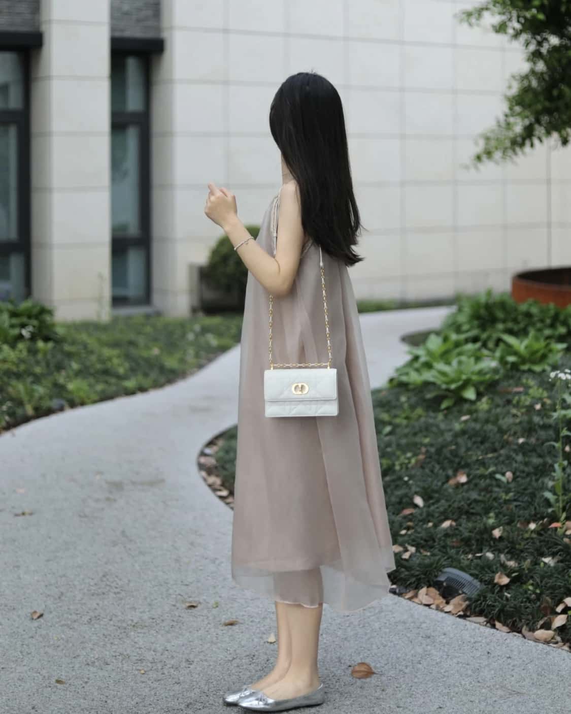 1704285806.337xlckQamxcy1 24.jpg