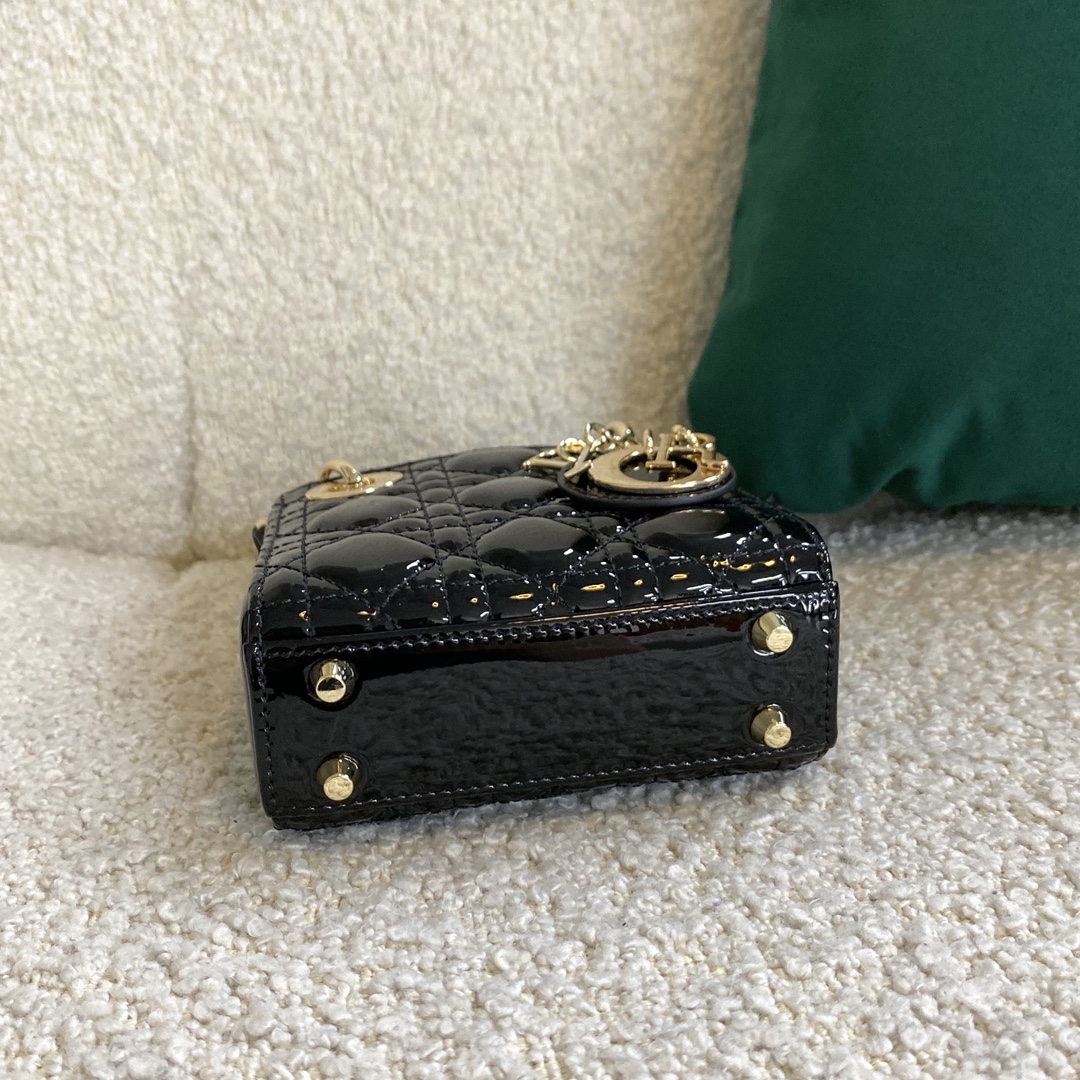1704686447.4656YIfirXBsXgMICRO LADY DIOR BAG  S0856 10.jpg
