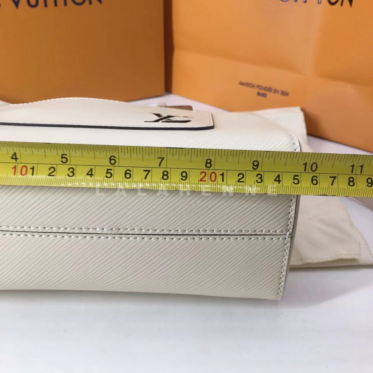 1704872494.7042akiEZOFRjR280 1.jpg