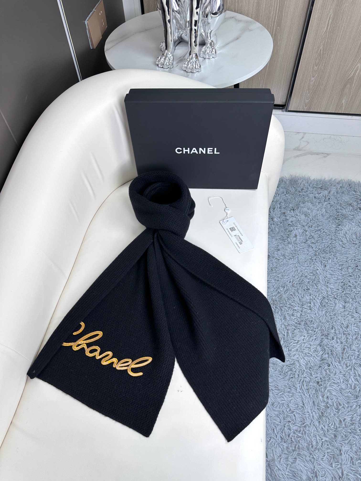 1705202943.3319ABpDewUguBCHANEL 2023 13.jpg