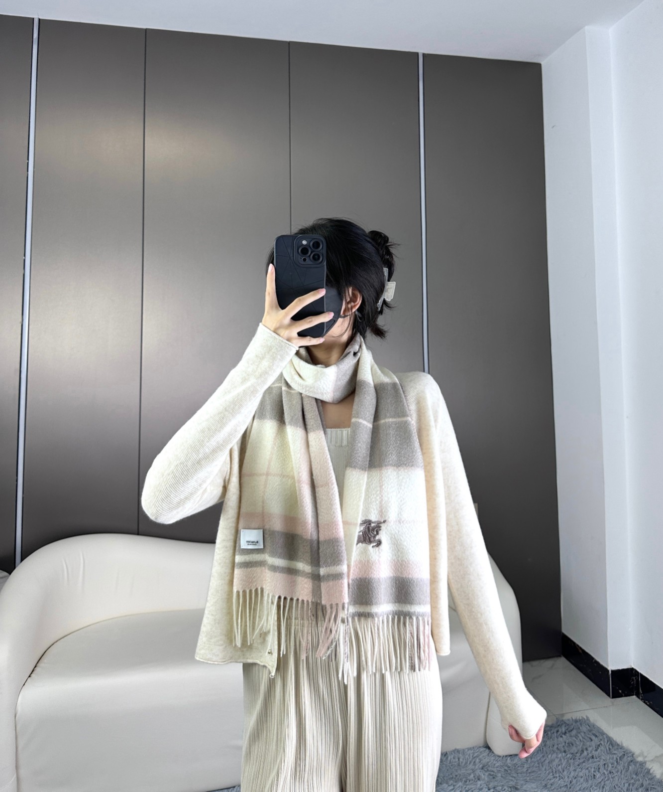 1705204161.2721lFqVfRPKtXBurberry 2023 9.jpg