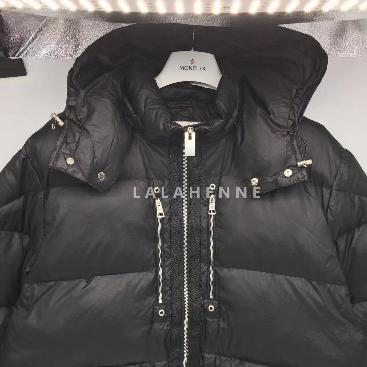 1705371386.5514tooHQHmTlPx 9sm  2.jpg